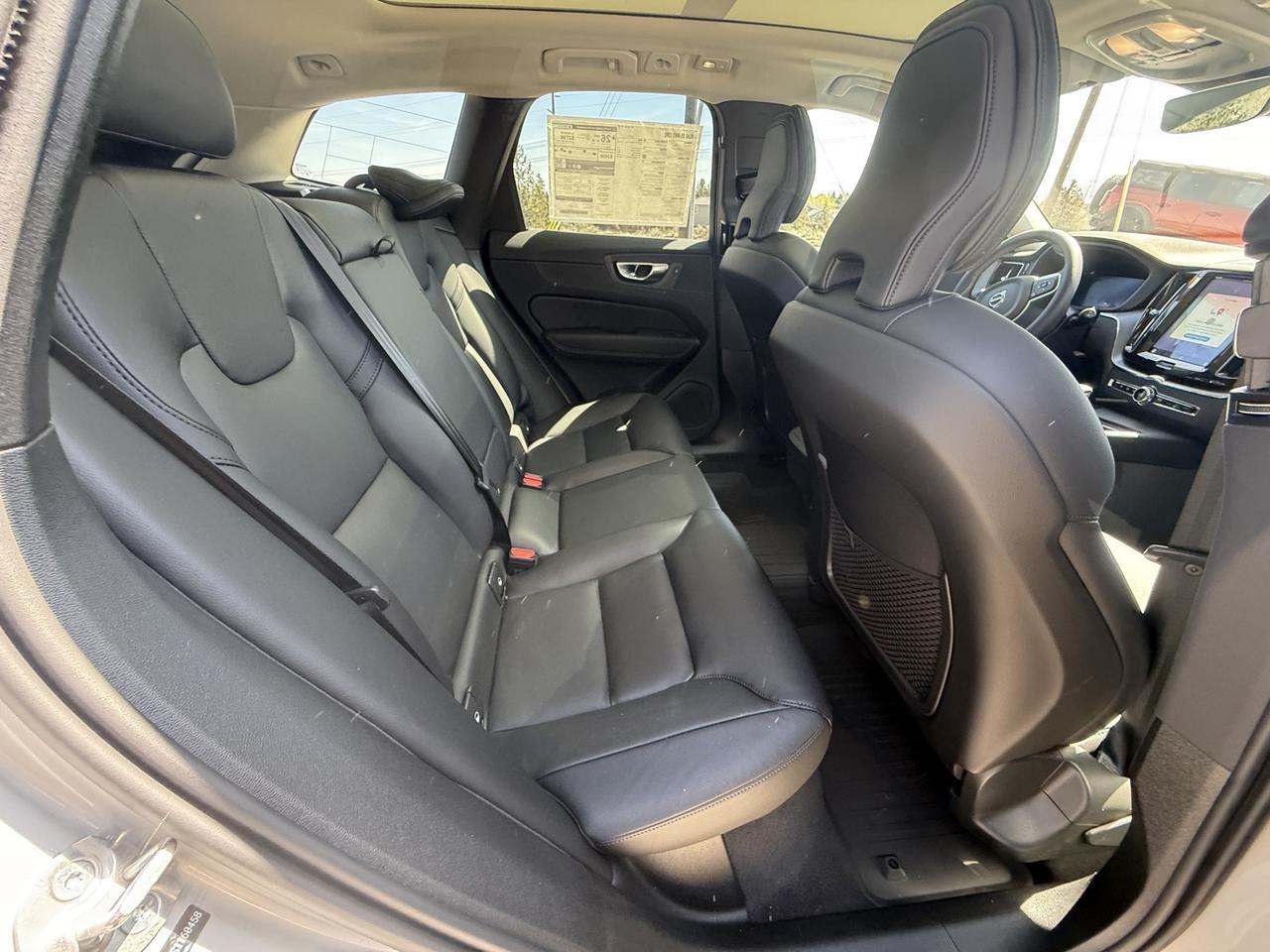 2025 Volvo XC60 B5 Core Bend OR