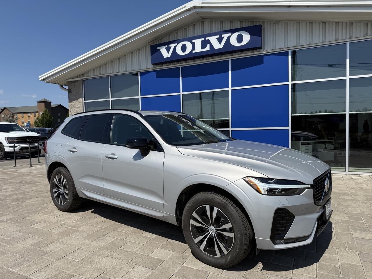 2025 Volvo XC60 B5 Core Bend OR