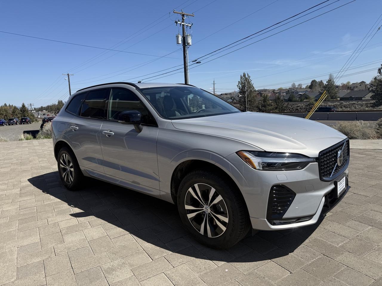 2025 Volvo XC60 B5 Core Bend OR