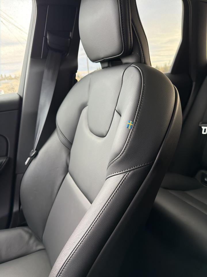 2025 Volvo XC60 B5 Core Bend OR