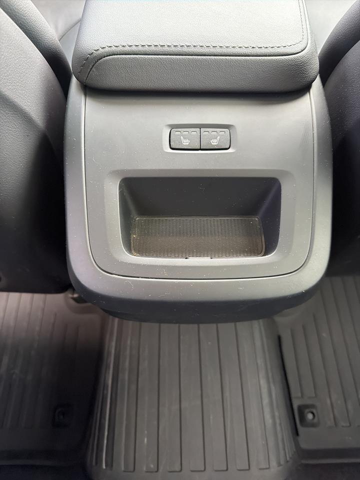 2025 Volvo XC60 B5 Core Bend OR