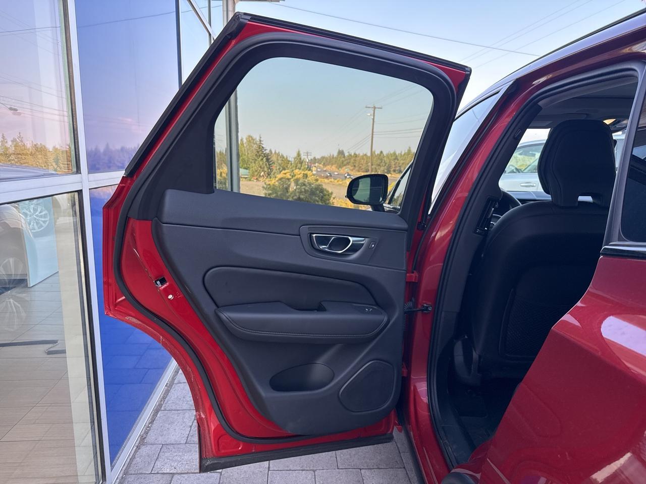 2025 Volvo XC60 B5 Core Bend OR