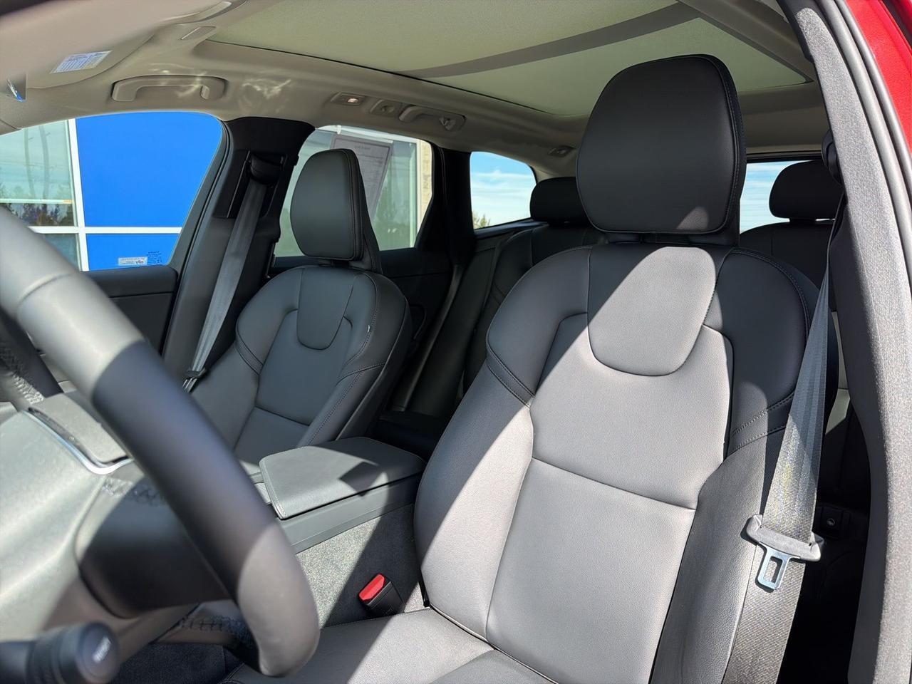2025 Volvo XC60 B5 Core Bend OR