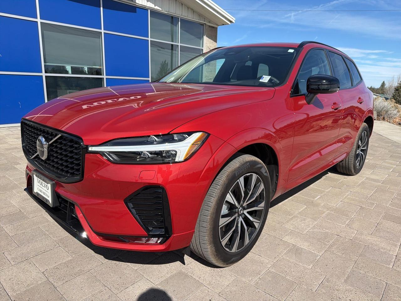 2025 Volvo XC60 B5 Core Bend OR