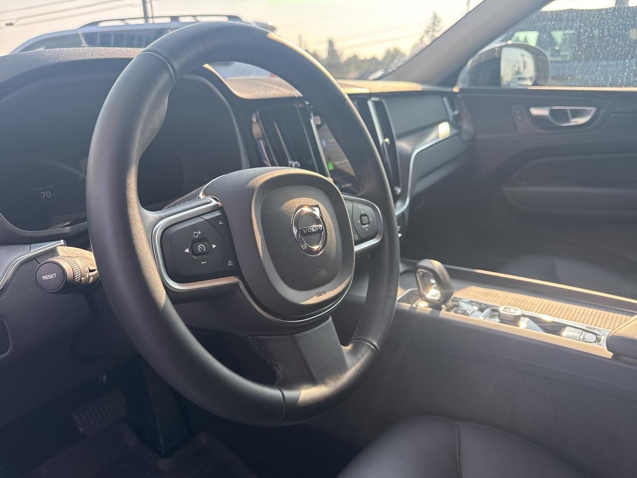2025 Volvo XC60 B5 Core Bend OR