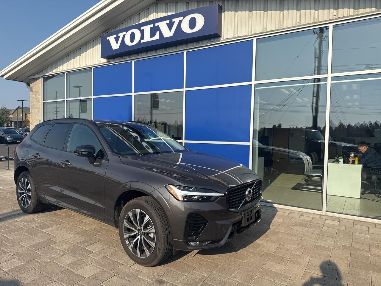 2025 Volvo XC60 B5 Core Bend OR