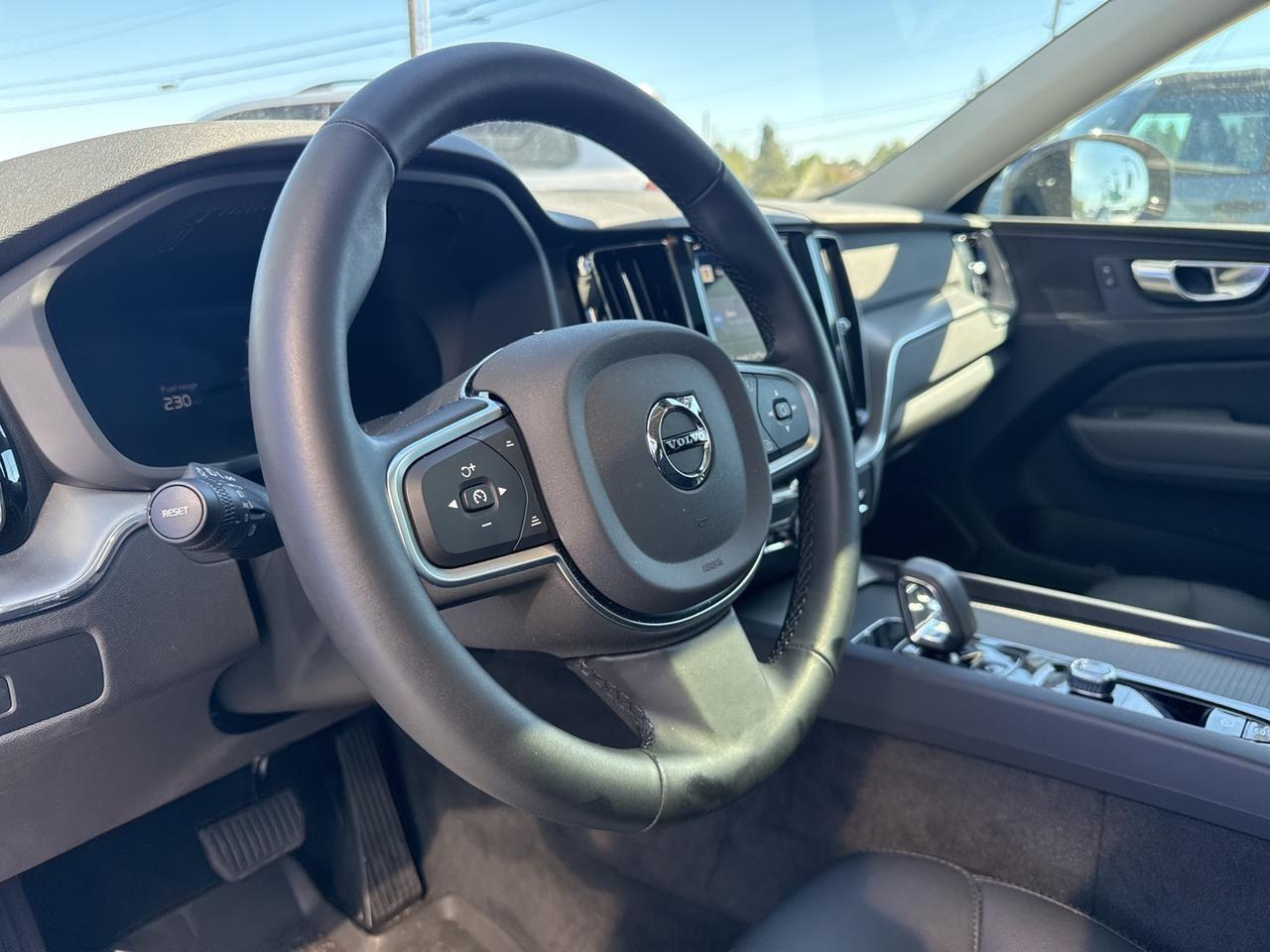 2025 Volvo XC60 B5 Core Bend OR