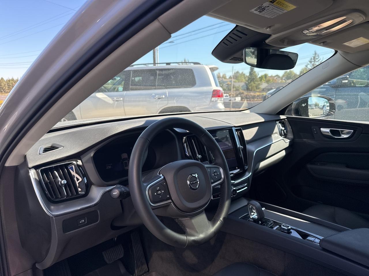 2025 Volvo XC60 B5 Core Bend OR