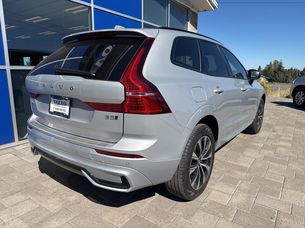 2025 Volvo XC60 B5 Core Bend OR