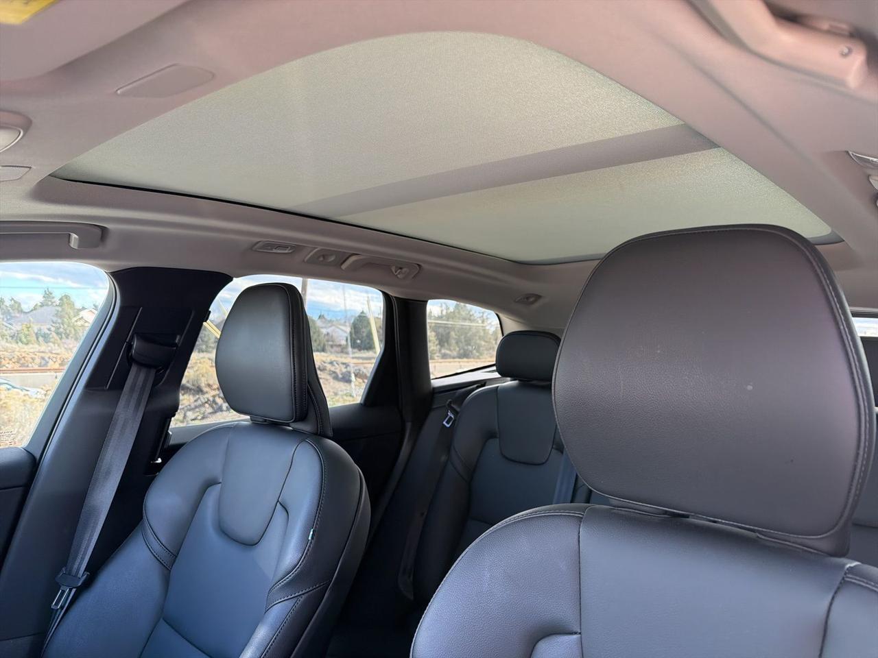 2025 Volvo XC60 B5 Core Bend OR