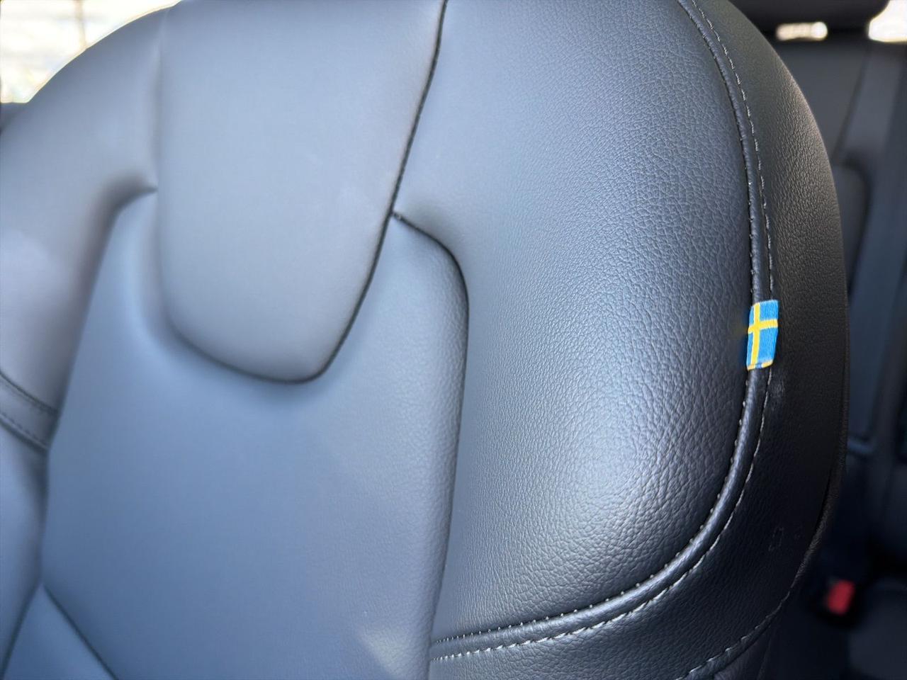 2025 Volvo XC60 B5 Core Bend OR