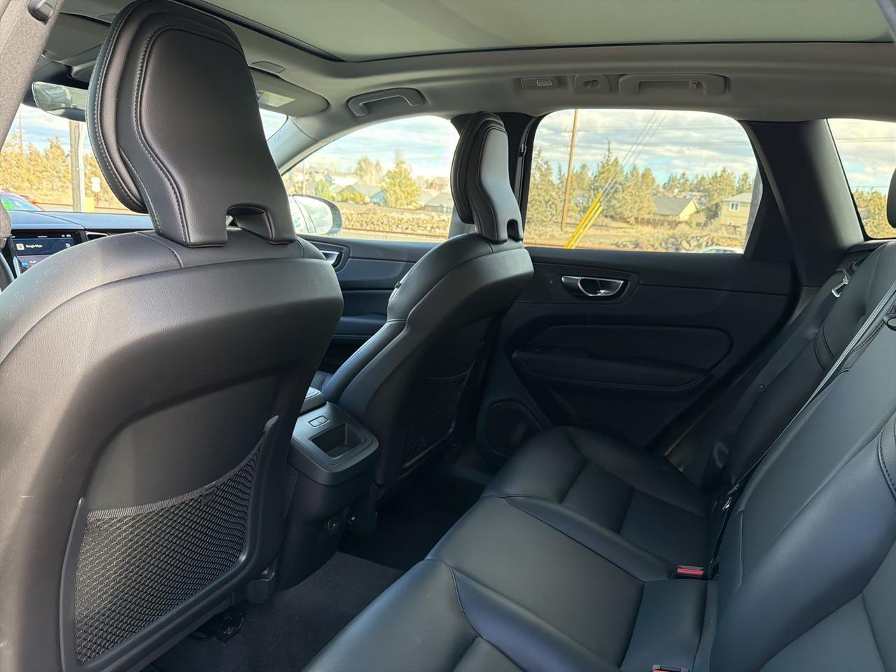 2025 Volvo XC60 B5 Core Bend OR