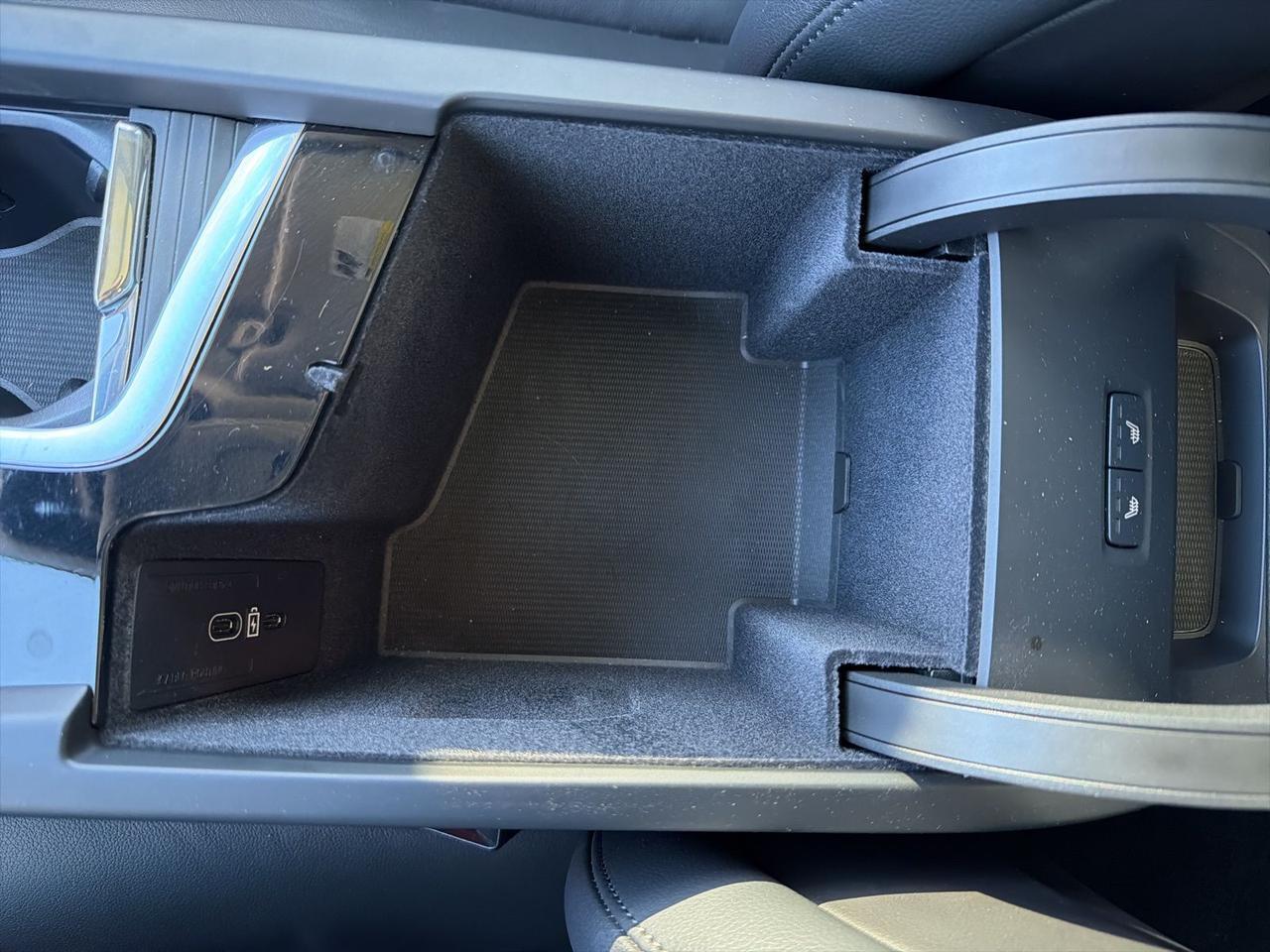 2025 Volvo XC60 B5 Core Bend OR