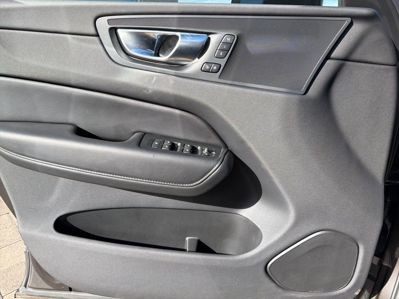 2025 Volvo XC60 B5 Core Bend OR