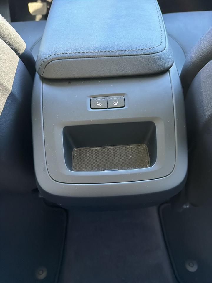 2025 Volvo XC60 B5 Core Bend OR