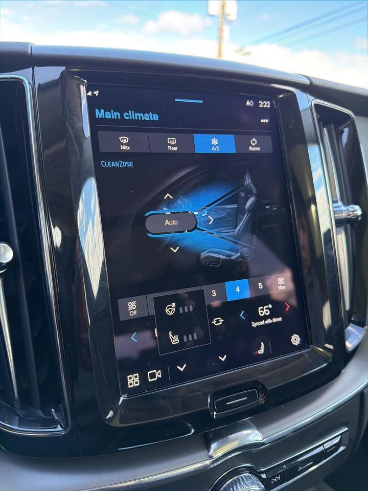 2025 Volvo XC60 B5 Core Bend OR