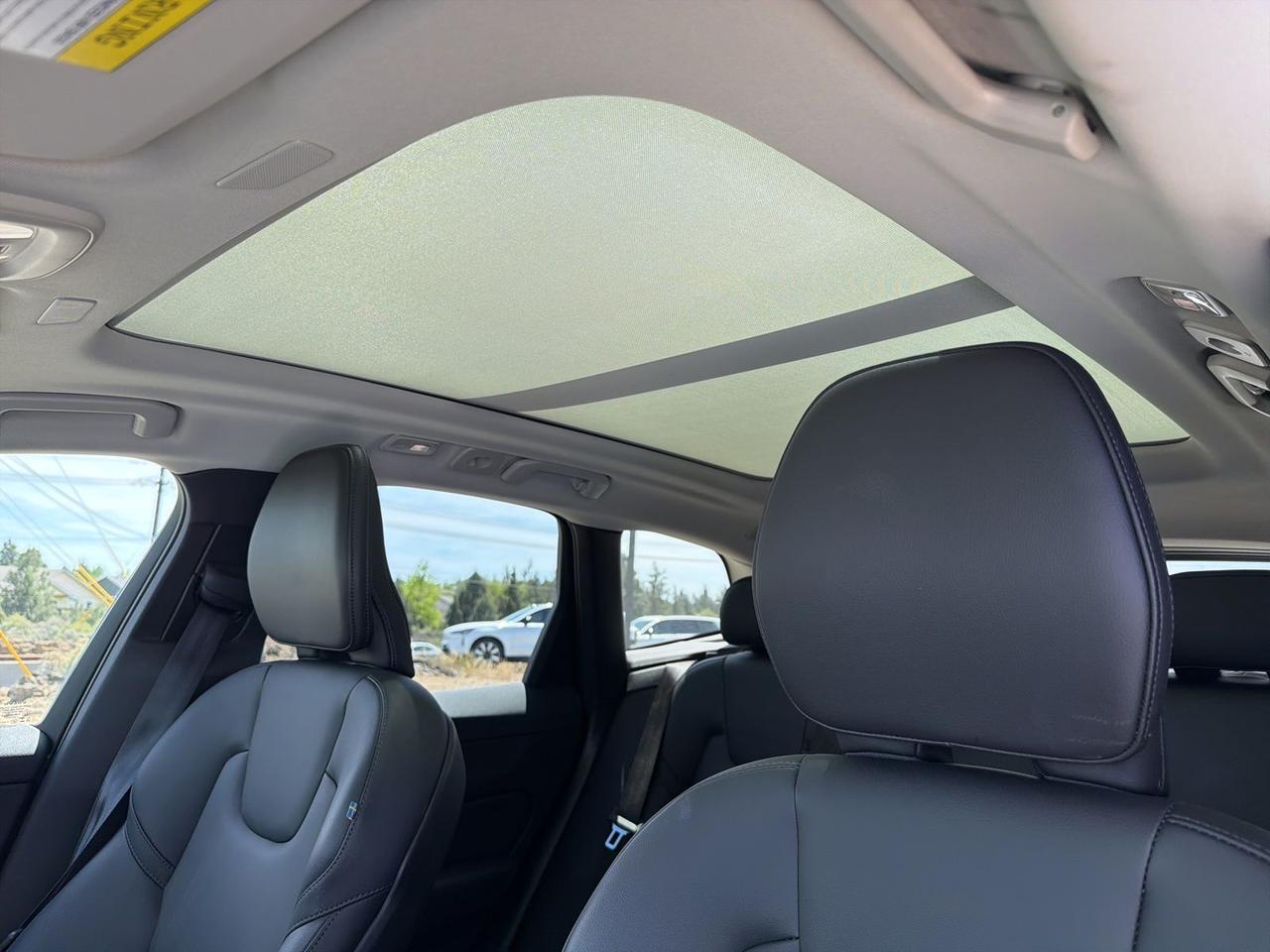 2025 Volvo XC60 B5 Core Bend OR