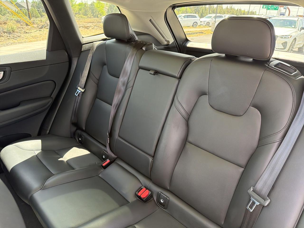 2025 Volvo XC60 B5 Core Bend OR