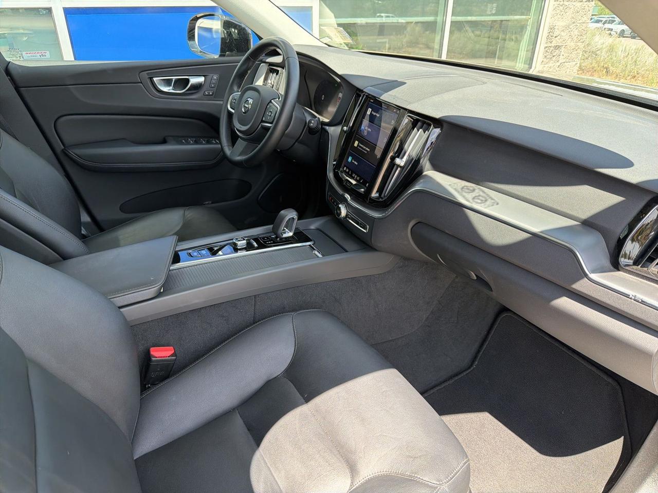 2025 Volvo XC60 B5 Core Bend OR