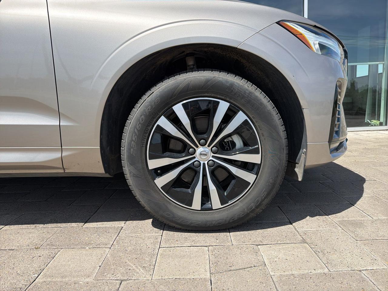 2025 Volvo XC60 B5 Core Bend OR