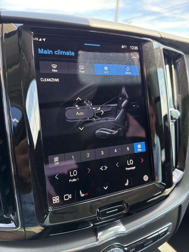 2025 Volvo XC60 B5 Core Bend OR