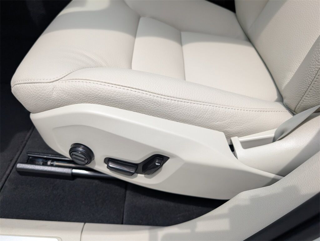 2025 Volvo XC60 B5 Core Hunt Valley MD
