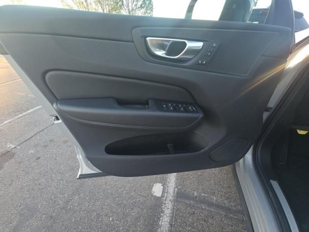 2025 Volvo XC60 B5 Hybrid AWD CORE | High Performance Audio, 19" Alloy Wheels, Panoramic Roof, 4 Htd Seats & Wheel Portland OR