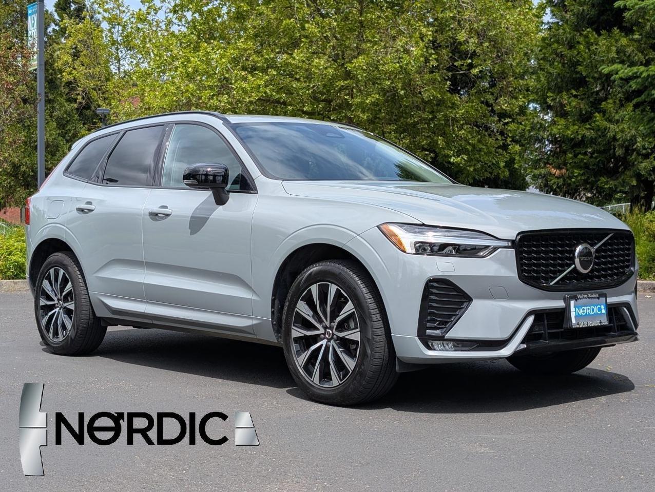 2025 Volvo XC60 B5 Hybrid AWD CORE | High Performance Audio, 19", Climate Pk *