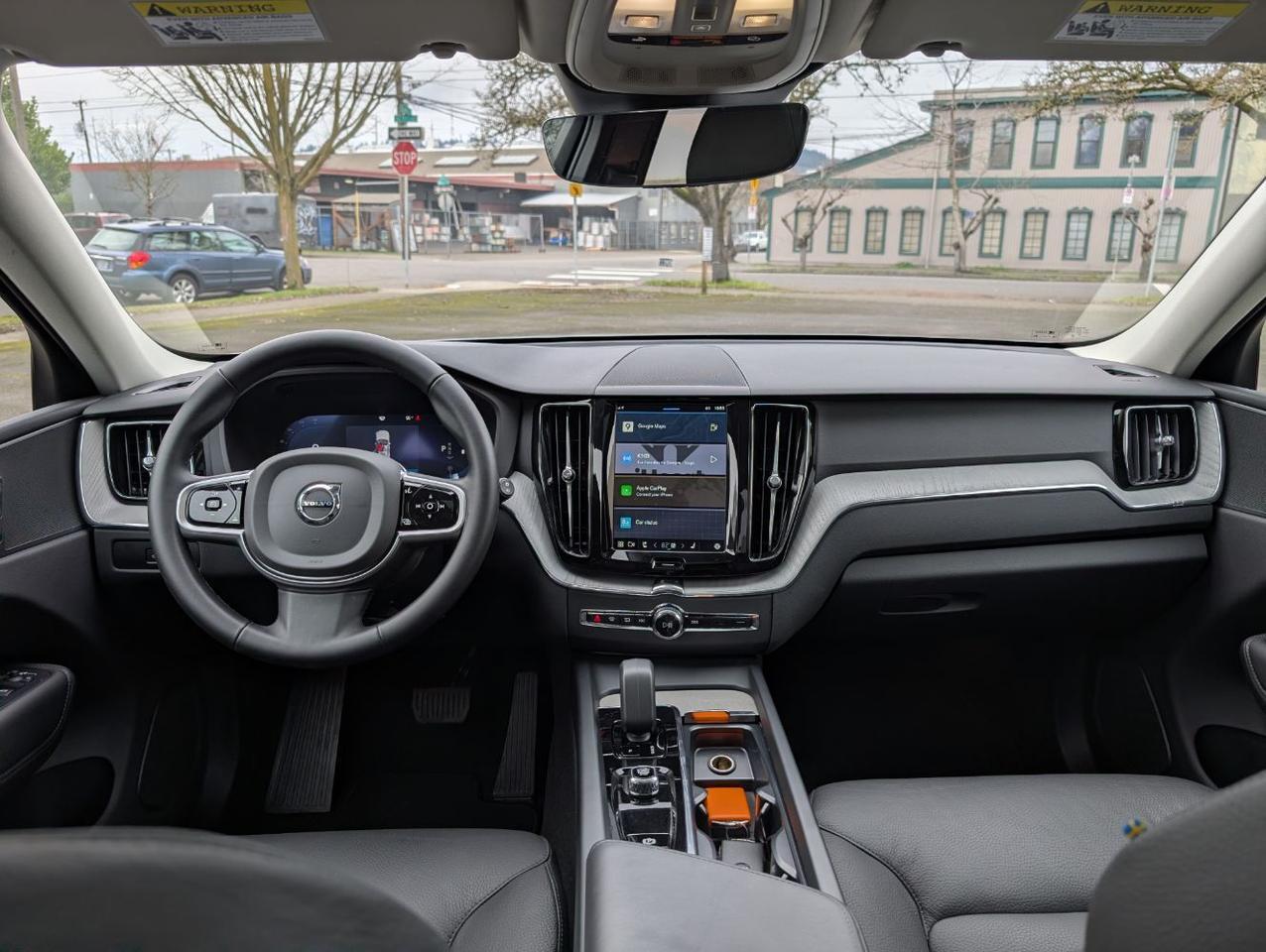 2025 Volvo XC60 B5 Hybrid AWD PLUS | High Performance Audio, Pilot Assist, 360° Cam, 4 Heated Seats & Htd Wheel Portland OR