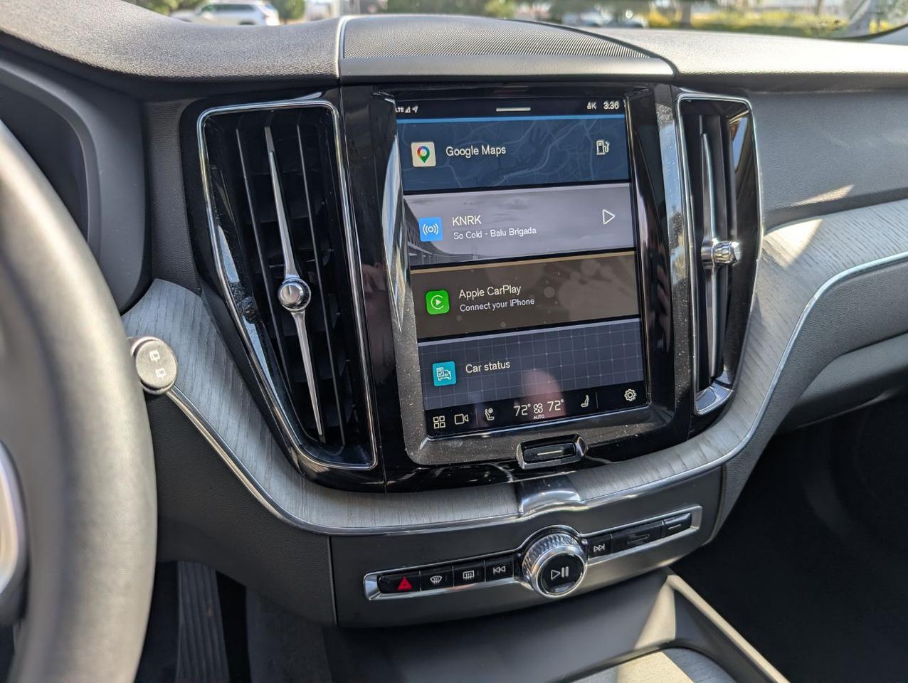 2025 Volvo XC60 B5 Hybrid AWD PLUS | High Performance Audio, Pilot Assist, 360° Cam, 4 Heated Seats & Wheel Portland OR