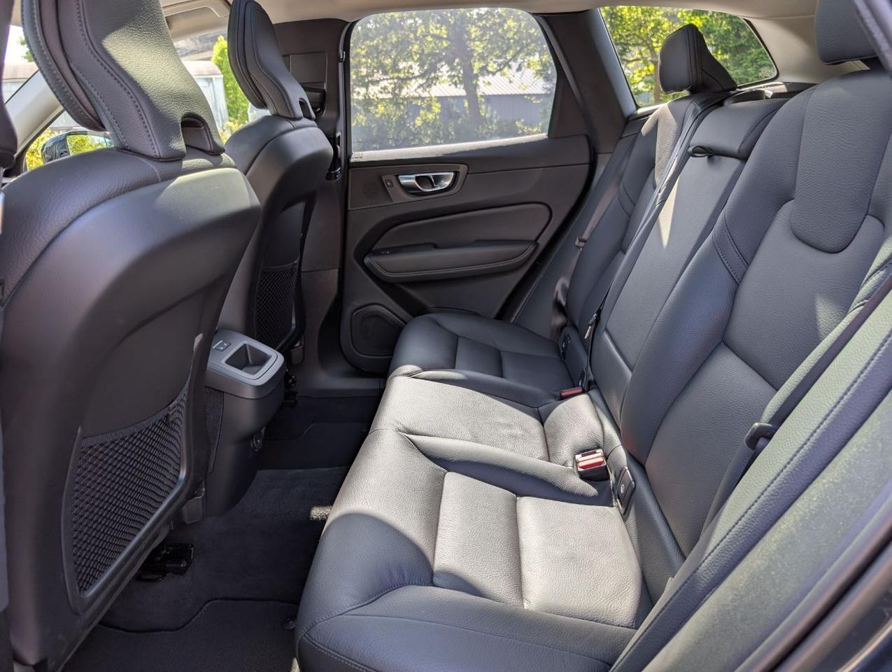 2025 Volvo XC60 B5 Hybrid AWD PLUS | High Performance Audio, Pilot Assist, Climate Pkg * Portland OR