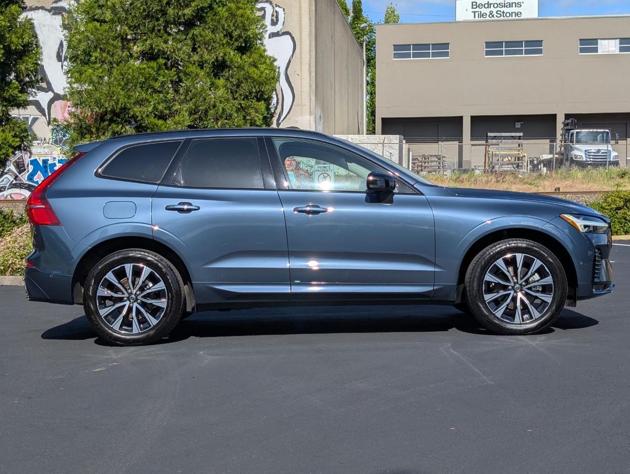 2025 Volvo XC60 B5 Hybrid AWD PLUS | High Performance Audio, Pilot Assist, Climate Pkg * Portland OR
