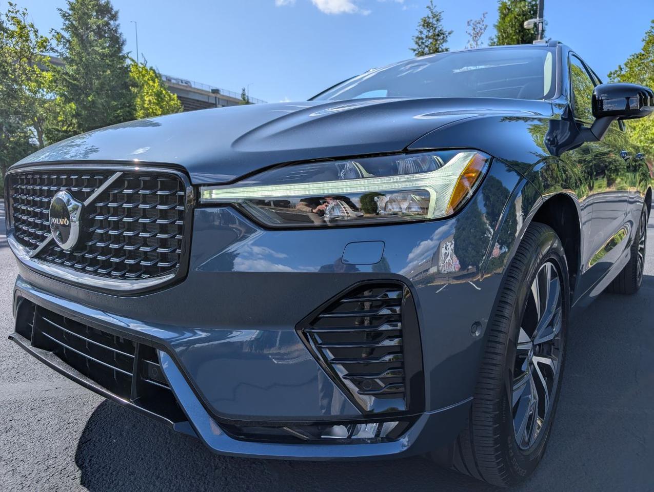 2025 Volvo XC60 B5 Hybrid AWD PLUS | High Performance Audio, Pilot Assist, Climate Pkg * Portland OR