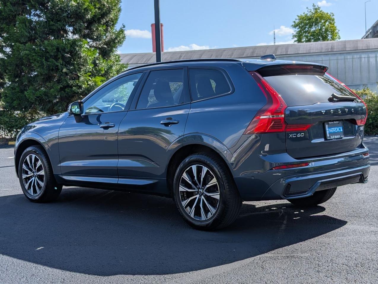 2025 Volvo XC60 B5 Hybrid AWD PLUS | High Performance Audio, Pilot Assist, Climate Pkg * Portland OR