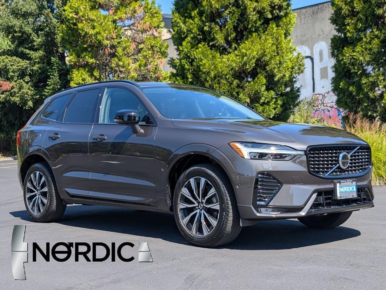2025 Volvo XC60 B5 Hybrid AWD PLUS | High Performance Audio, Pilot Assist, Climate Pkg *