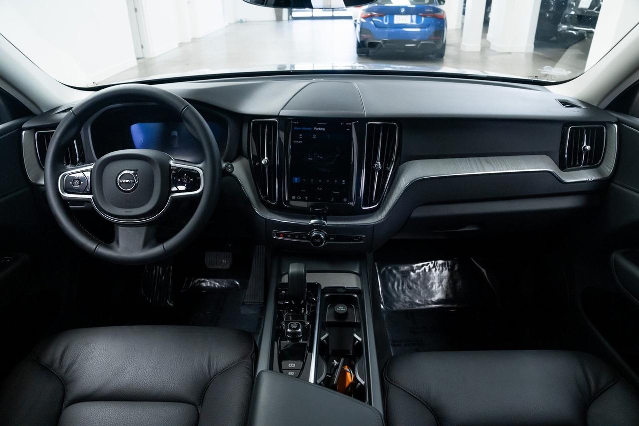 2025 Volvo XC60 B5 Plus 1 Owner Heated Seats Climate Package Portland OR