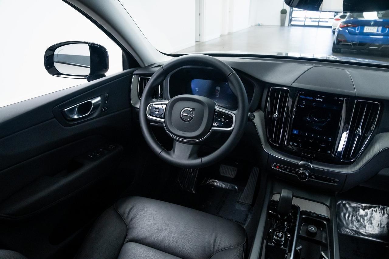 2025 Volvo XC60 B5 Plus 1 Owner Heated Seats Climate Package Portland OR