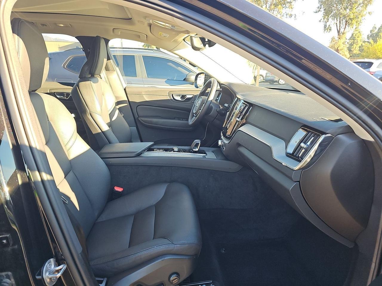 2025 Volvo XC60 B5 Plus Pilot Assist Surround View Camera Portland OR