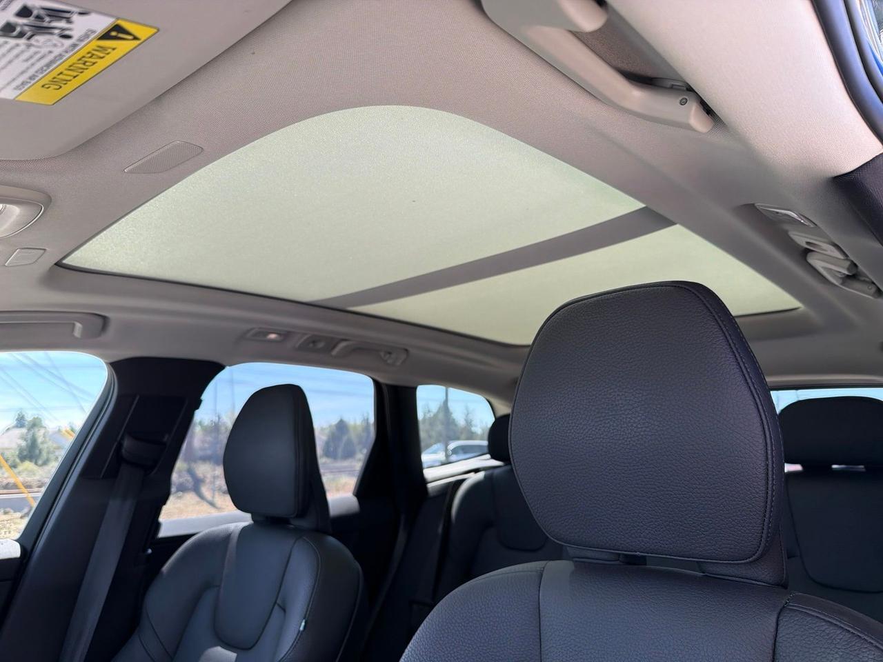 2025 Volvo XC60 B5 Plus Bend OR