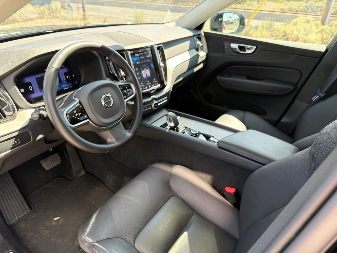 2025 Volvo XC60 B5 Plus Bend OR