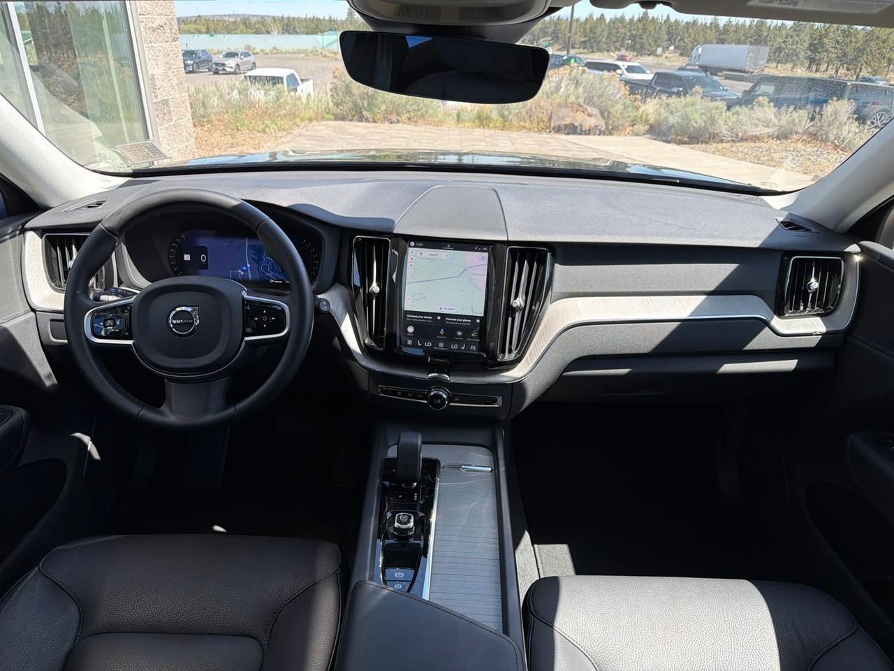 2025 Volvo XC60 B5 Plus Bend OR