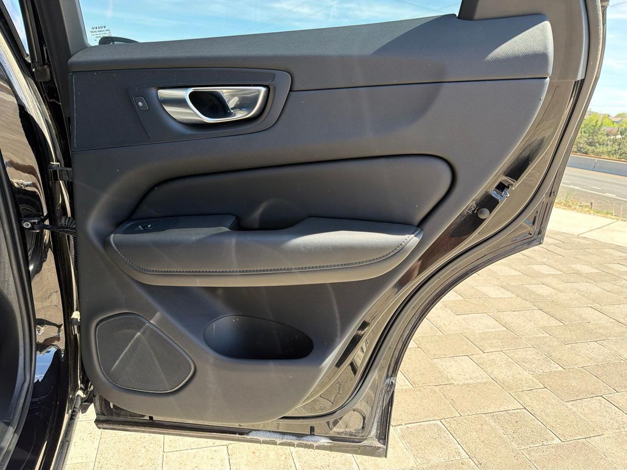 2025 Volvo XC60 B5 Plus Bend OR