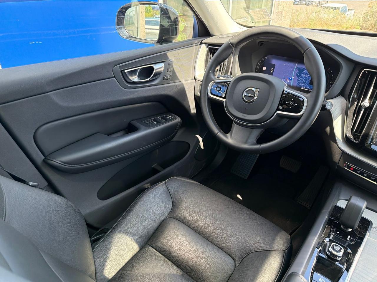 2025 Volvo XC60 B5 Plus Bend OR