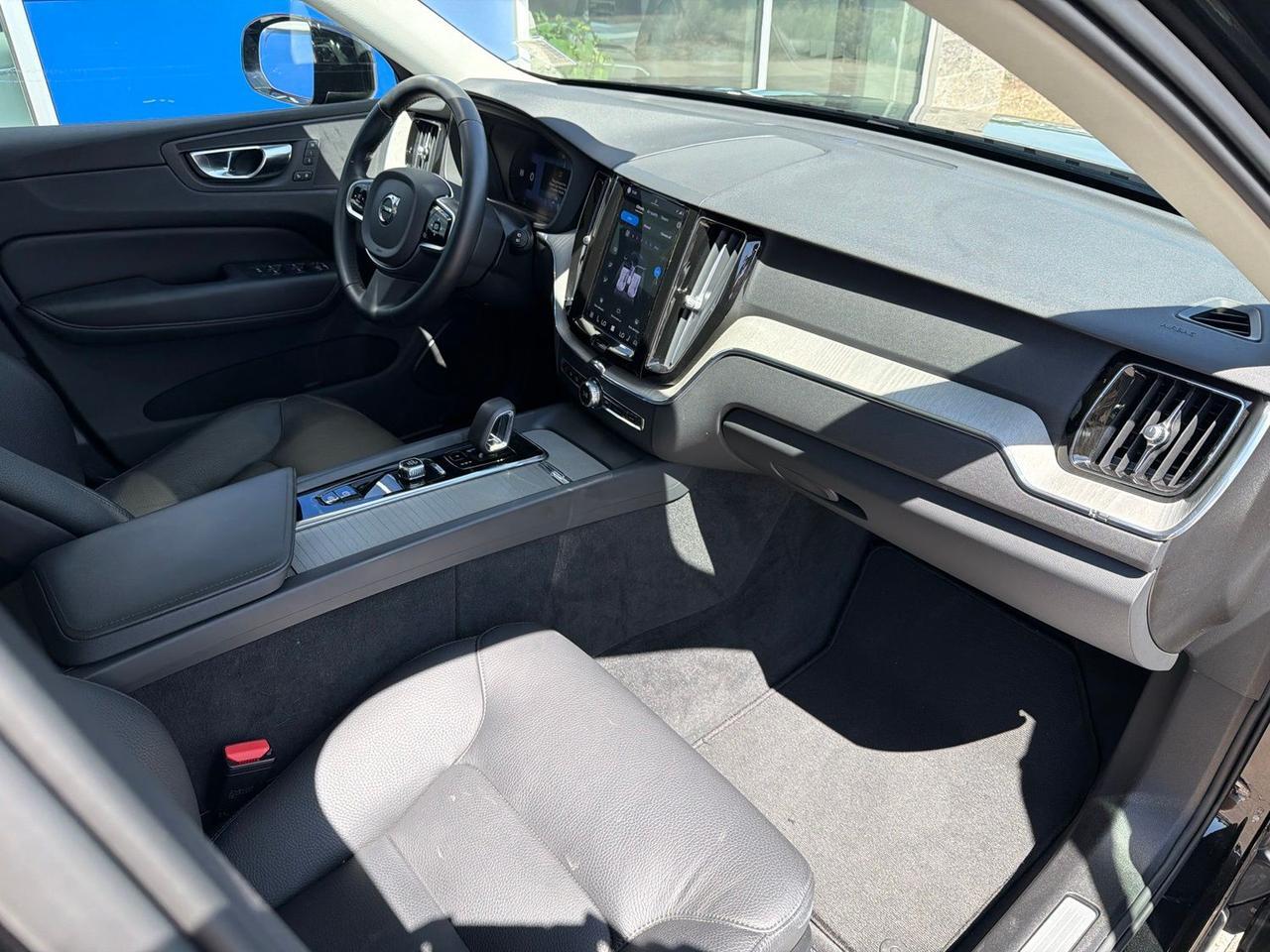 2025 Volvo XC60 B5 Plus Bend OR