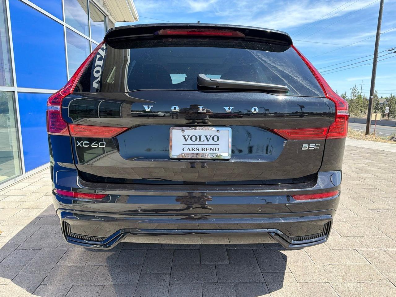 2025 Volvo XC60 B5 Plus Bend OR