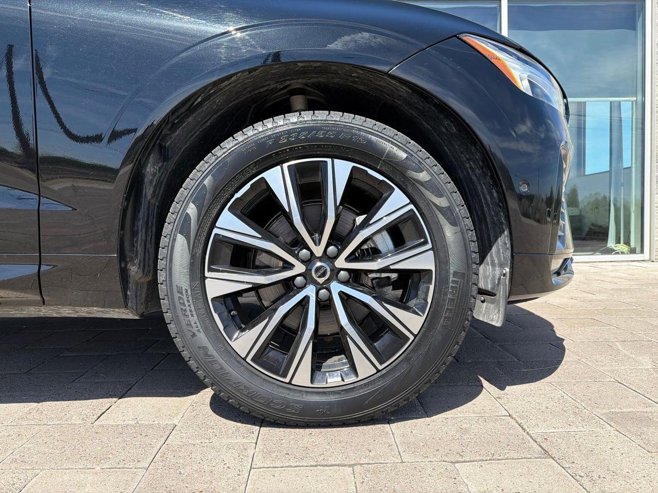 2025 Volvo XC60 B5 Plus Bend OR