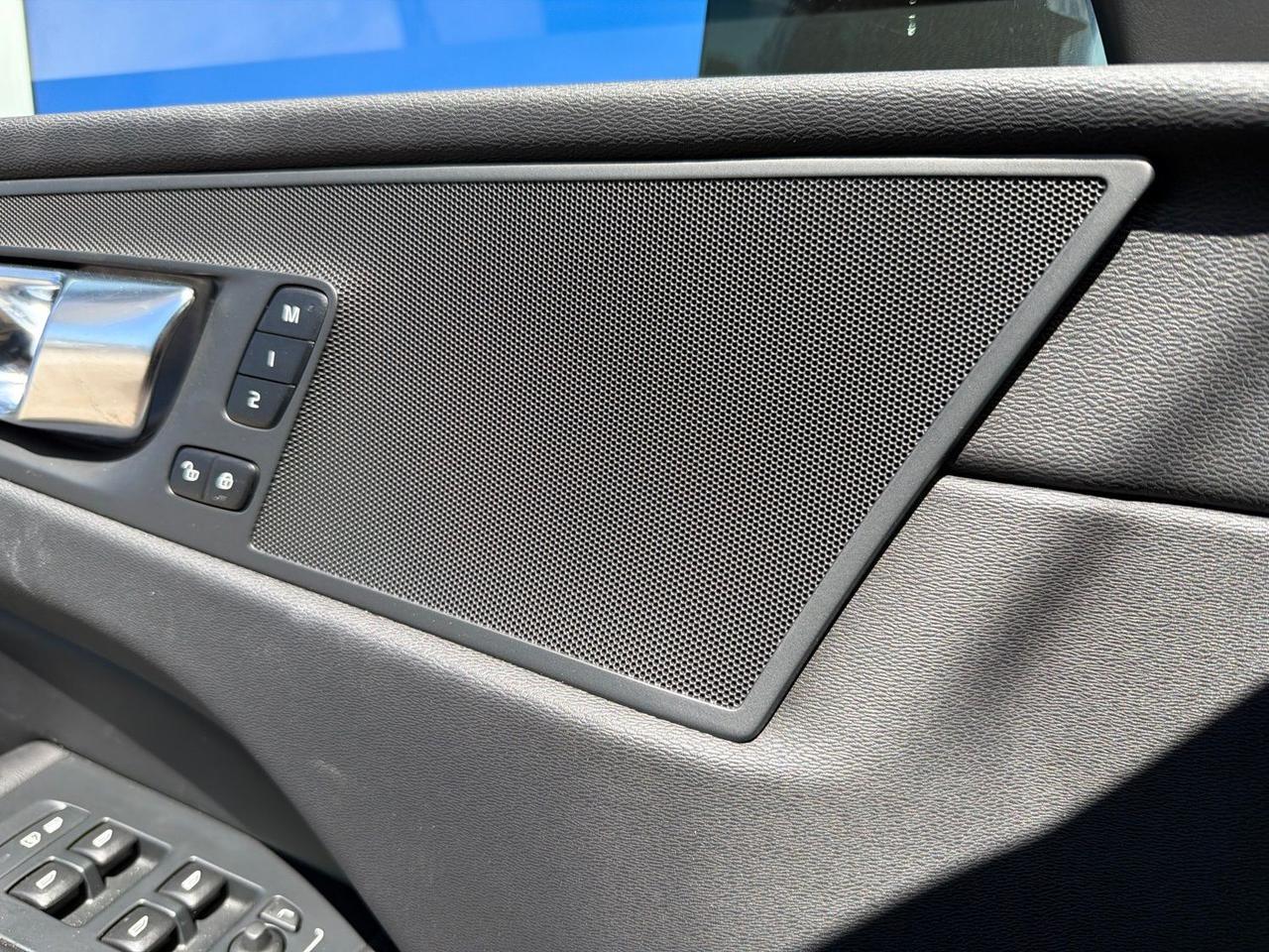 2025 Volvo XC60 B5 Plus Bend OR