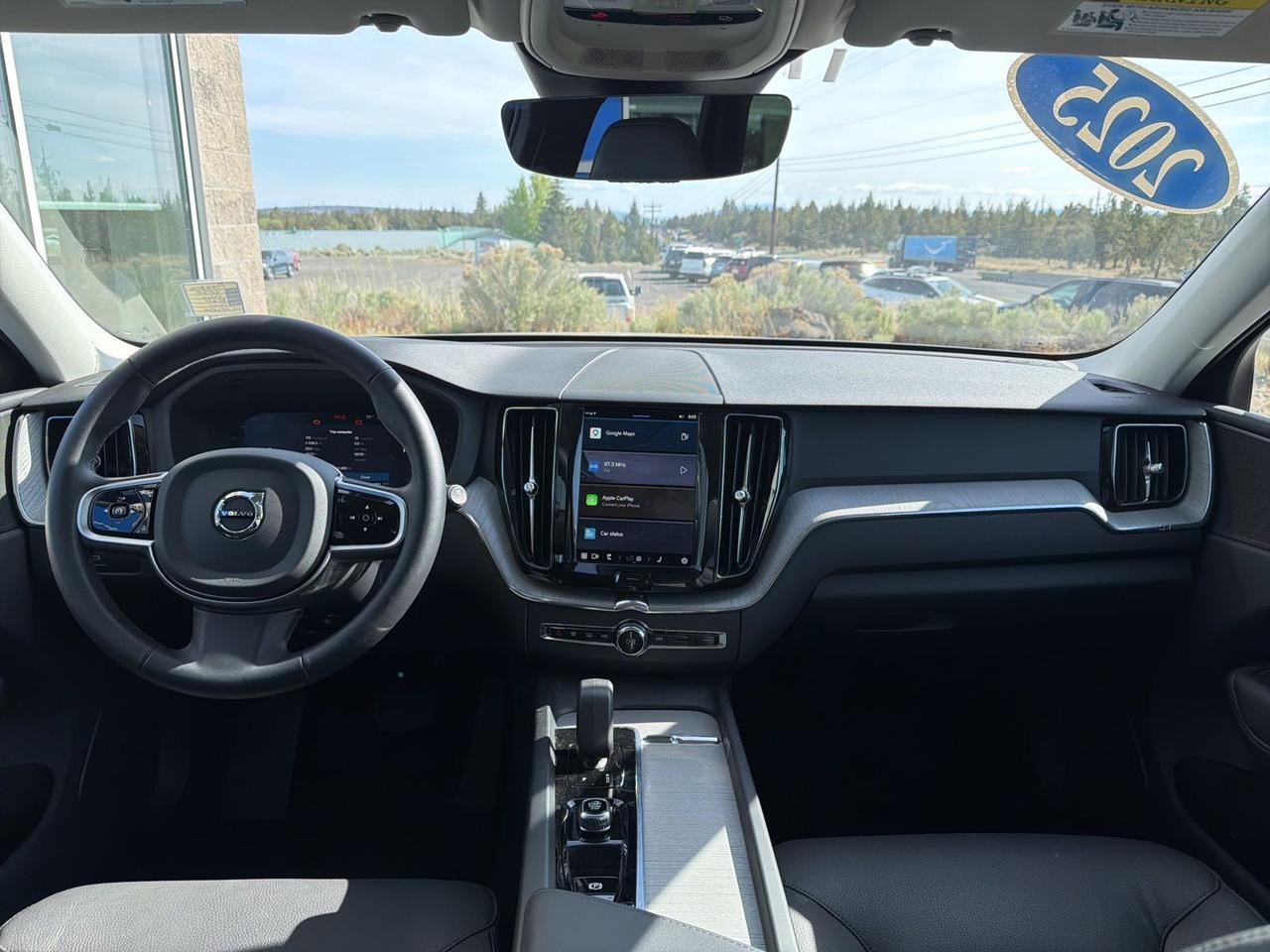 2025 Volvo XC60 B5 Plus Bend OR