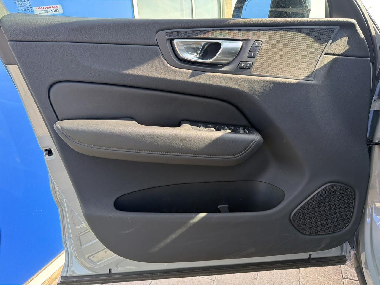 2025 Volvo XC60 B5 Plus Bend OR