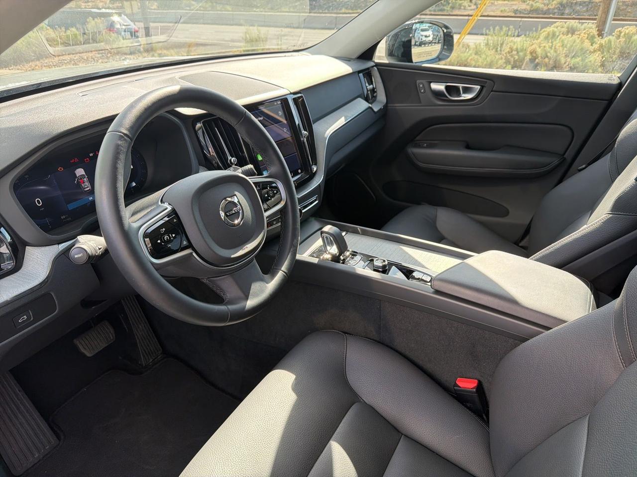 2025 Volvo XC60 B5 Plus Bend OR